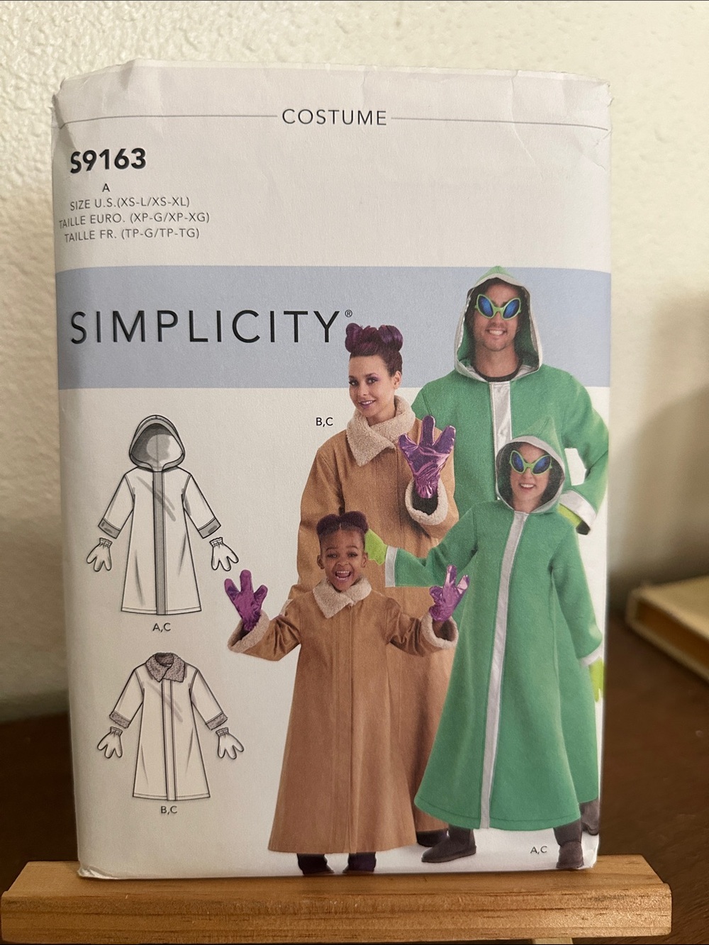 Simplicity Kids Costume Pattern - Green Alien Coat & Brown Fuzzy Coat